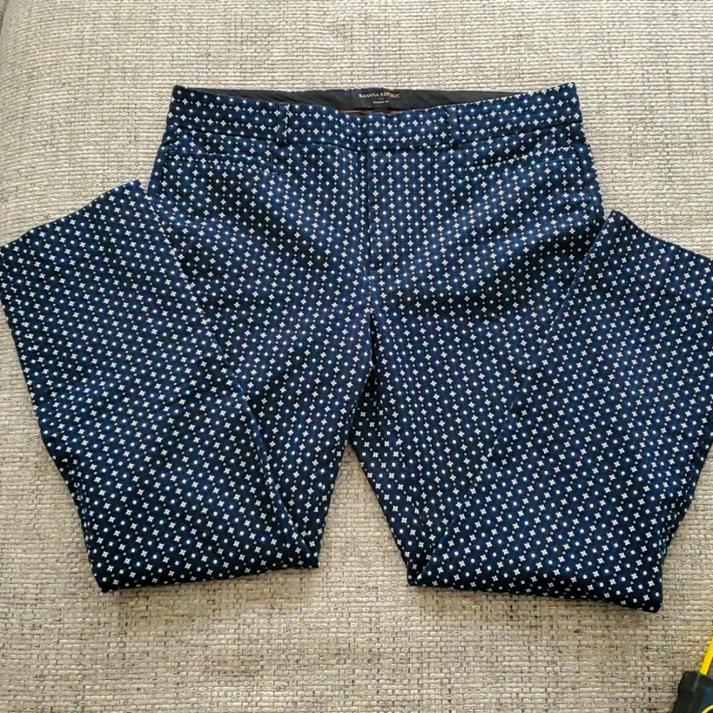 Pattered Banana Republic capris